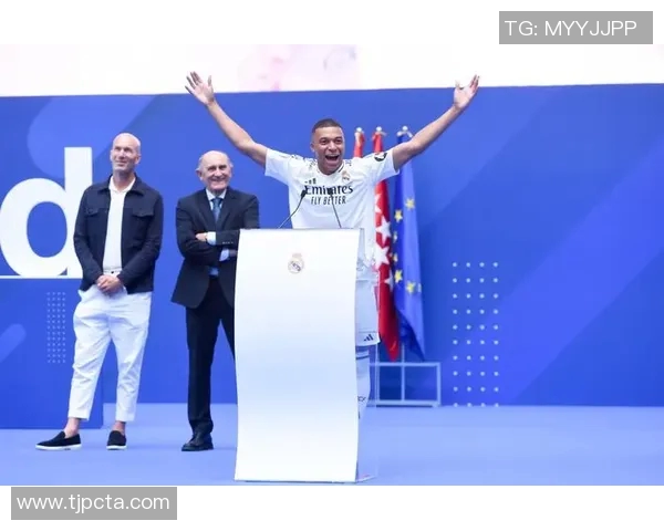 姆巴佩加盟皇马前告知巴黎球迷团体主席其决定引发热议