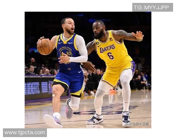 库里强调团队执行力不足防守意识需提升以避免领先被逆转 库里强调团队执行力不足防守意识需提升以避免领先被逆转