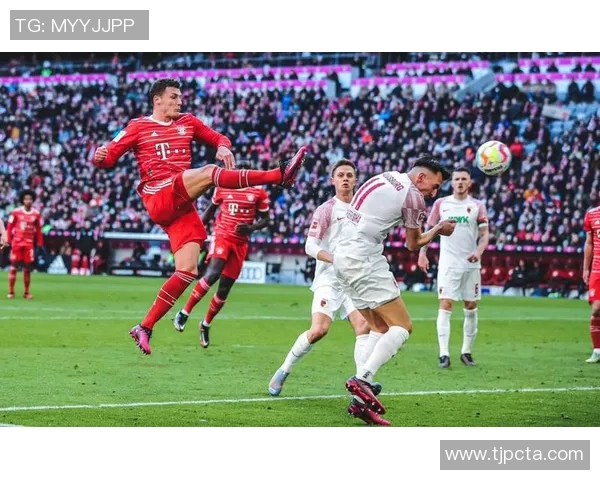 拜仁客战法兰克福海报发布奥利塞带球冲锋全力争胜