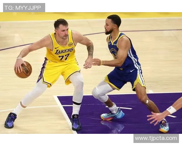 今日黄绿大战詹姆斯缺阵东契奇与斯玛特继续缺席比赛分析 今日黄绿大战詹姆斯缺阵东契奇与斯玛特继续缺席比赛分析