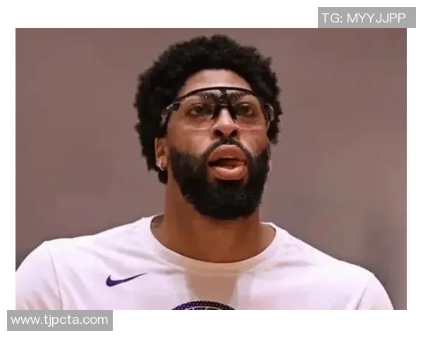 浓眉惨遭低迷表现本场比赛20分钟仅得2分创生涯新低 浓眉惨遭低迷表现本场比赛20分钟仅得2分创生涯新低