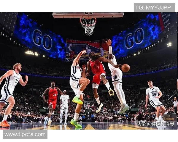 NBA赛前分析掘金力克火箭勇士遭遇太阳挑战快船与湖人展开激烈对决 NBA赛前分析掘金力克火箭勇士遭遇太阳挑战快船与湖人展开激烈对决