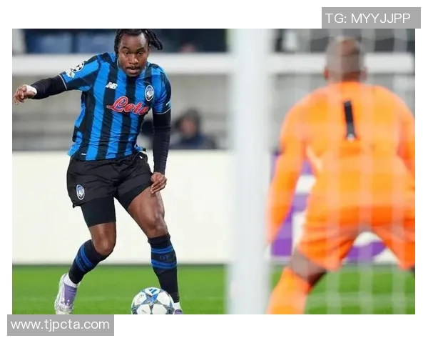 普特拉斯出战83场欧冠创女足新纪录切尔西女足再创辉煌