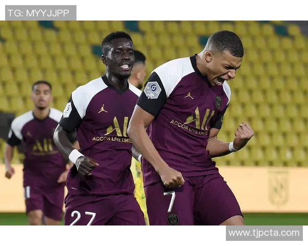 姆巴佩佩德里小蜘蛛身价未变动合理性分析与市场影响探讨 姆巴佩佩德里小蜘蛛身价未变动合理性分析与市场影响探讨