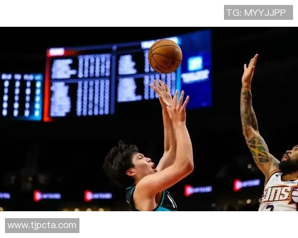 杨瀚森谈职业生涯选择：五分钟体验不如发展联盟三十分钟的实战锻炼