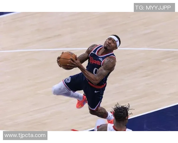 船记：小卡缺阵比尔受伤哈登全场拼搏球队仍需奇迹才能取胜