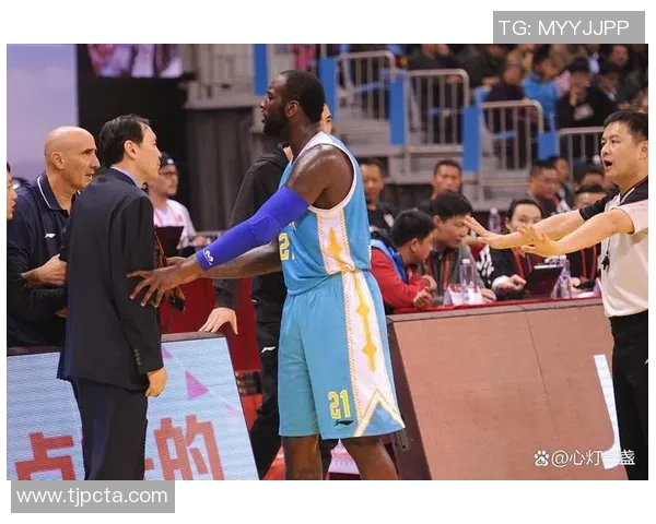 湾区主持人分析勇士三老出场表现依旧难阻球队连败困境