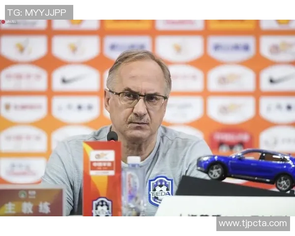 比塞克谈进攻渴望与球队胜利的重要性强调团队合作与进球的双重追求