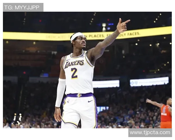 詹姆斯谈斯玛特大场面经验强调继续为卢卡树立榜样并学习