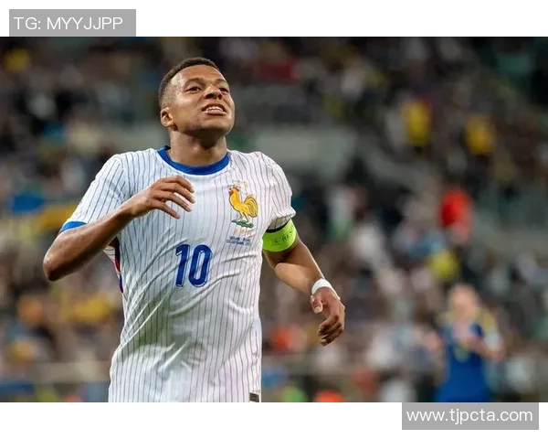 姆巴佩右脚踝轻微扭伤马斯坦托诺腿后肌疲劳需休息