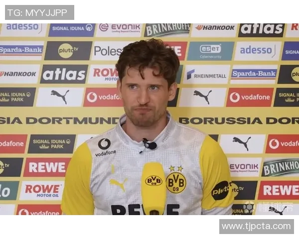 小贝林红牌惹争议科瓦奇指责科贝尔失误导致球队失分 小贝林红牌惹争议科瓦奇指责科贝尔失误导致球队失分