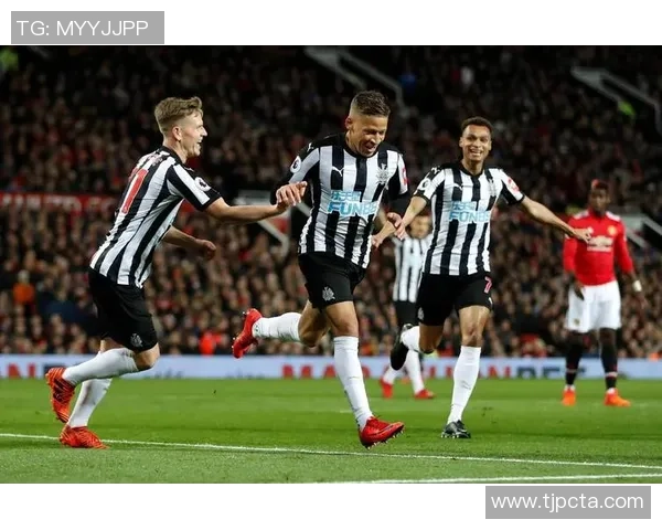 拜仁与英超球队争抢雨果拉尔森转会费预计在5000万至5500万欧元之间