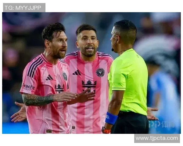 阿尔巴透露梅西希望巴萨为他举行致敬仪式以弥补离开方式的遗憾 阿尔巴透露梅西希望巴萨为他举行致敬仪式以弥补离开方式的遗憾