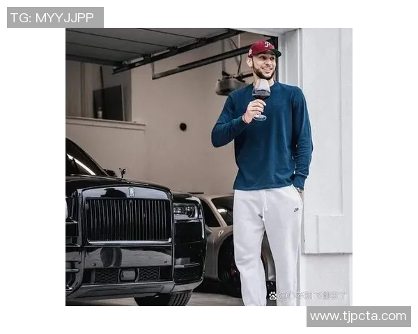 A西蒙斯：18中10得27分展现投篮自信球队支持是我成功的关键